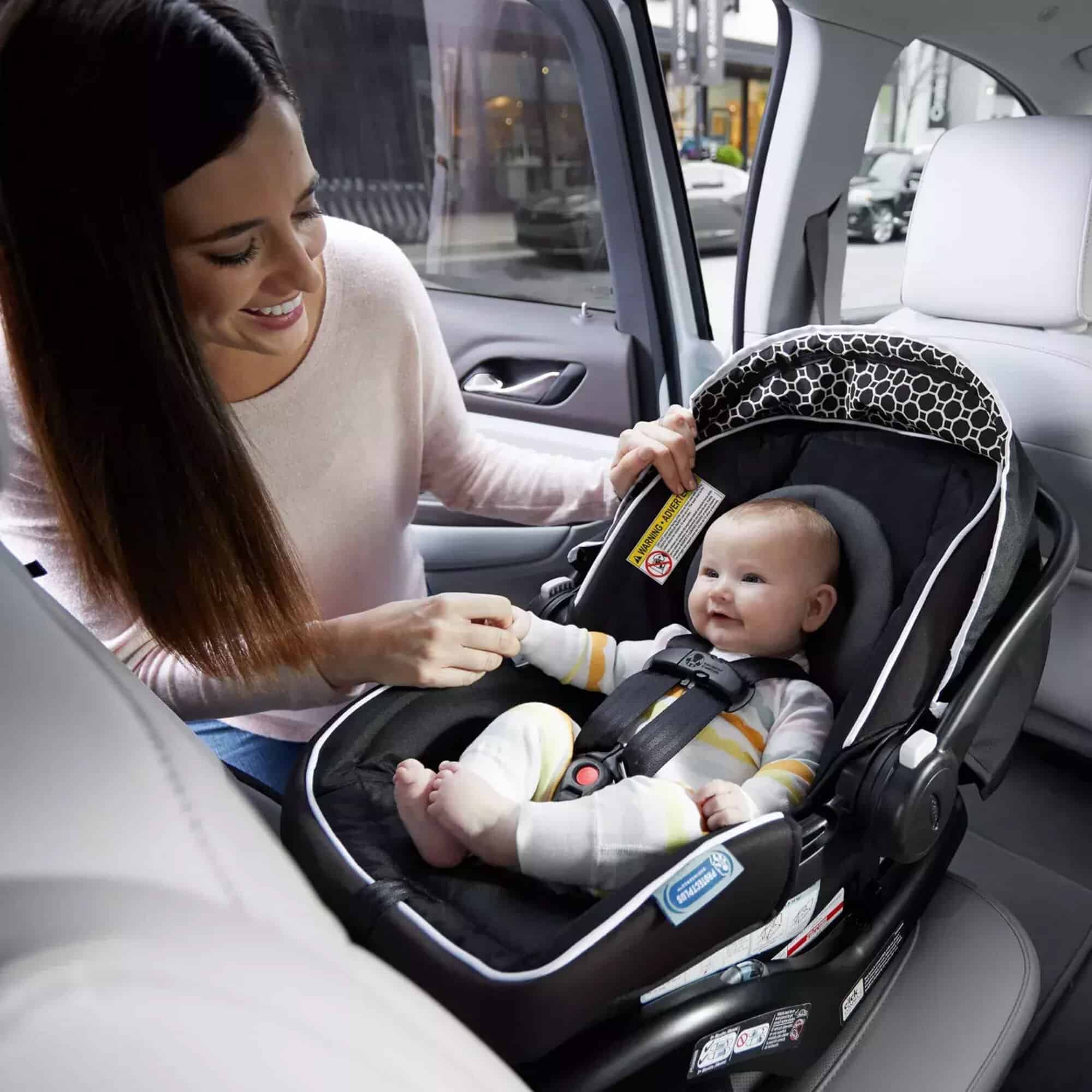 Graco SnugRide 35 Lite LX Infant Car Seat