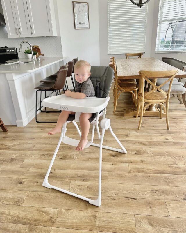 • One of our most popular items is our Joovy Nook High Chair. 🍽️ 

• Guests love not only how modern and stylish is, but how functional it is. It folds up very compactly for easy transport and storage, has a 5 point harness system, and has a removable tray and is made with a smooth leatherette for easy cleaning! ✨

• Though it may be portable, as you can see by the base, it is VERY sturdy! Not something you can say about about most foldable high chairs. 

• These always book up fast! We’re actually constantly adding more because they’re becoming more and more popular. We hope you’ll give one a try on your next rental! ♥️

• Check it out here ⬇️
www.kiddosrentals.com